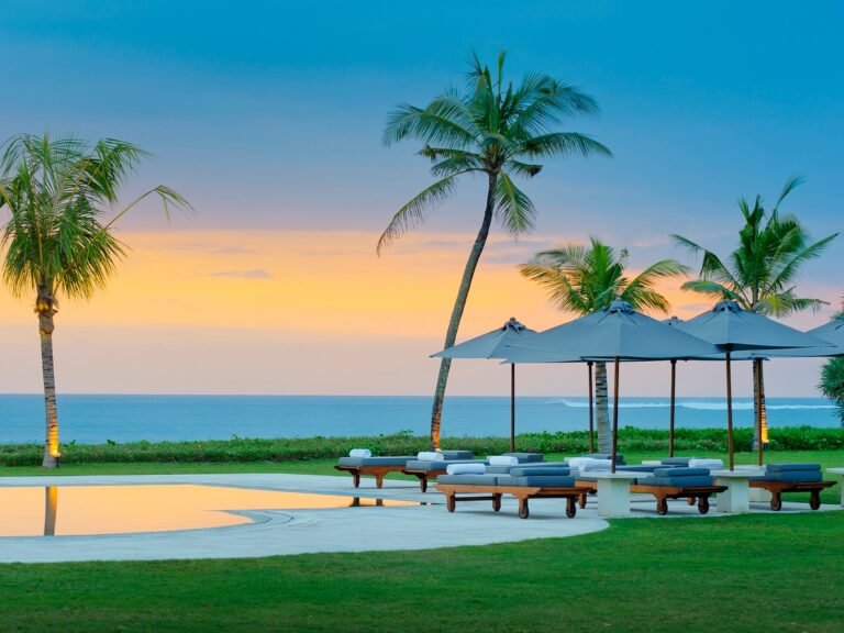 Sewa villa private pool di Bali - 5-Bedroom Beachfront Estate Villa with Ocean Views & Wedding Venue – Batubelig, Bali – BVI577