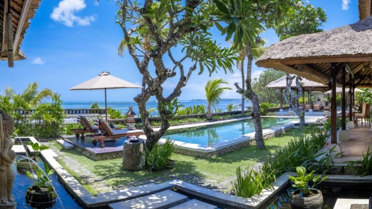 Sewa villa private pool di Bali - Beachfront 5 Bedroom Villa with Direct Ocean Access in Sanur – BVI1130