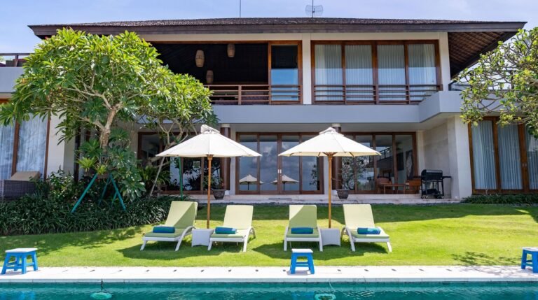 Sewa villa private pool di Bali - Elegant 4BR Hilltop Villa with Ocean Views & Infinity Pool – Jimbaran Bay –  BVI1