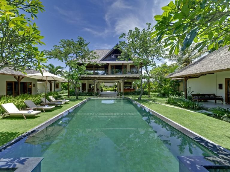 Sewa villa private pool di Bali - 4-Bedroom Villa with Pool, Games Room & Shared Tennis Court – Cemagi, Bali – BVI481