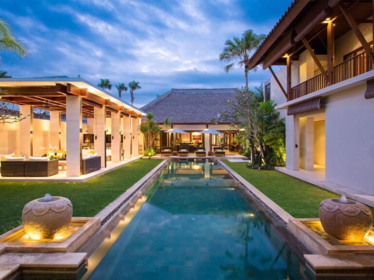 Sewa villa private pool di Bali - Luxury 6-Bedroom Villa in the Heart of Seminyak – BVI2360