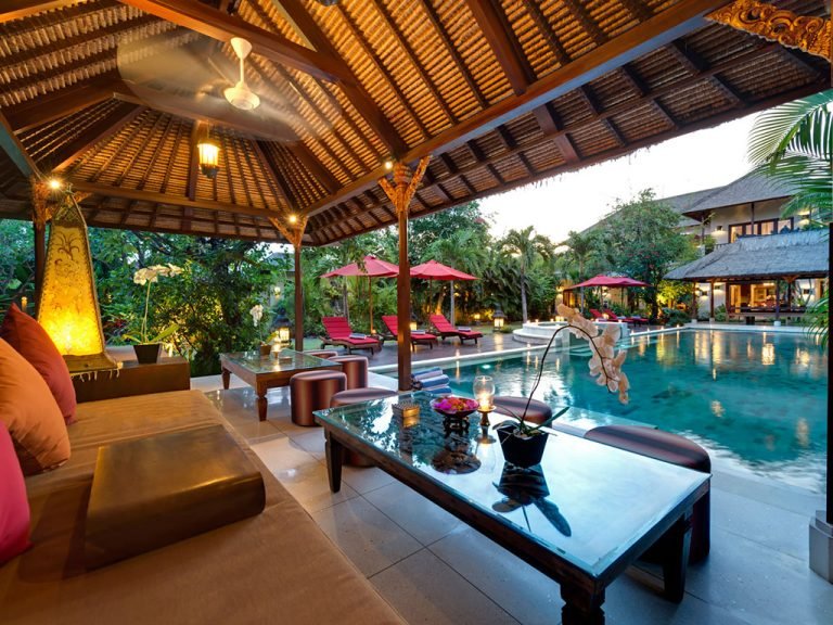 Sewa villa private pool di Bali - Elegant 5BR Tropical Retreat in Central Seminyak – Walk to Everything – BVI2031