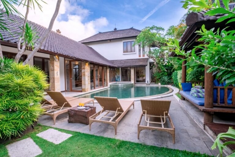 Sewa villa private pool di Bali - Spacious 5-Bedroom Family Villa in Seminyak – Sleeps 12, Private Pool, Walk to Petitenget Beach – BVI2481