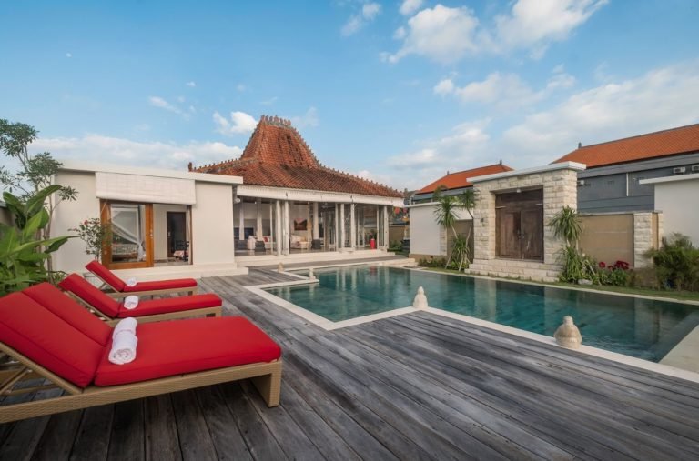 Sewa villa private pool di Bali - Charming 3BR Joglo Villa near Berawa Beach – BVI5017