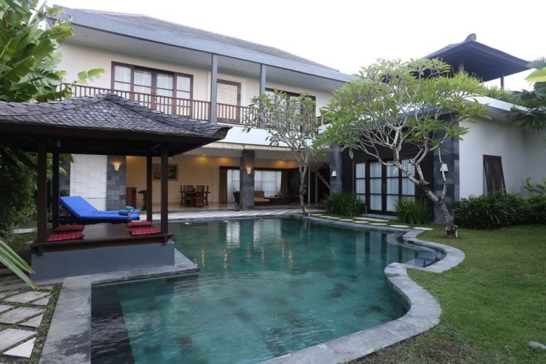 Sewa villa private pool di Bali - Stylish 3BR Villa Retreat in Canggu — 15 Min Walk to Echo Beach – BVI619