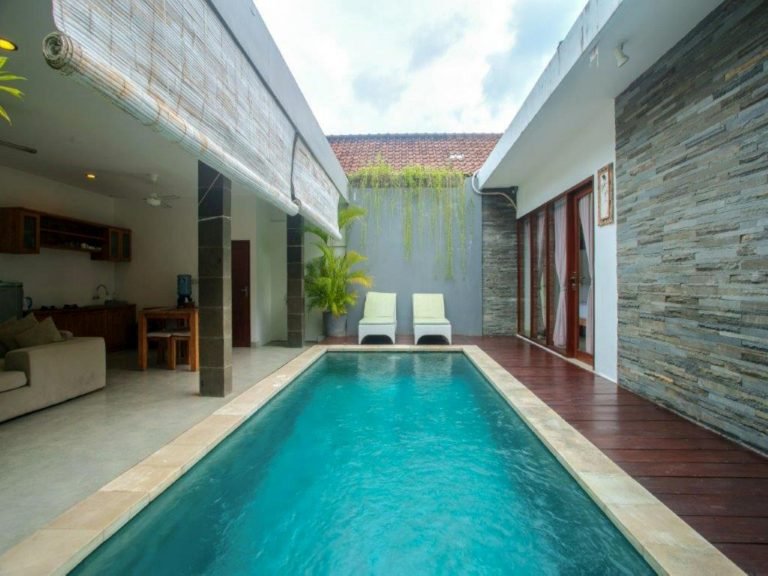 Sewa villa private pool di Bali - Stylish 2-Bedroom Private Villa with Pool in Seminyak – 2 Mins Walk to Eat Street and Beach – BVI4695