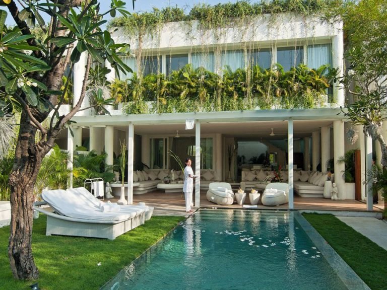 Sewa villa private pool di Bali - Modern 3BR Pool Villa at The Sea – 50m to Batu Belig Beach, Near Seminyak – BVI4855