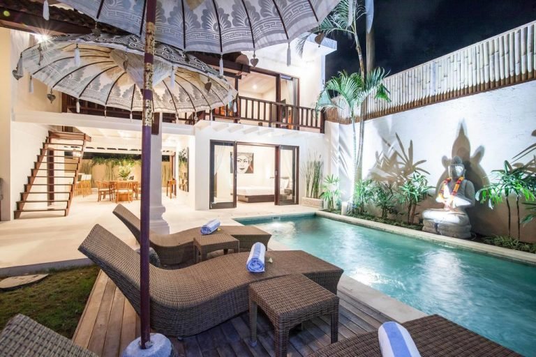 Sewa villa private pool di Bali - 3BR Designer Villa Overlooking Private Temple | Central Seminyak + Estate Perks – BVI5978