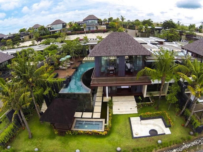Sewa villa private pool di Bali - Cliff-Front 4BR Designer Villa w/ Infinity Pool, Jacuzzi & Private Beach – BVI7262