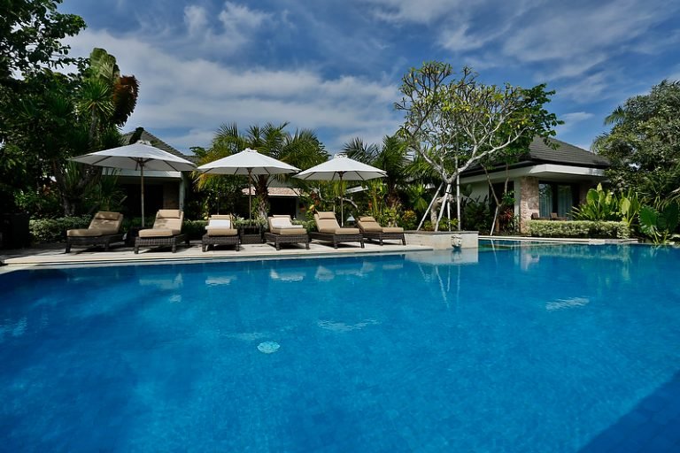 Sewa villa private pool di Bali - Sleek 6BR Cliffside Villa with Ocean Views, Rice Fields & Mount Agung Panorama – Ketewel, East Bali – BVI8673