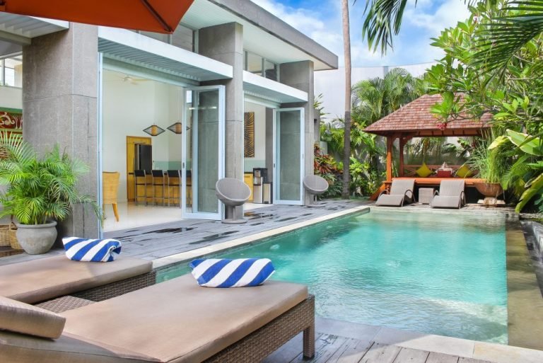 Sewa villa private pool di Bali - Stunning 3-Bedroom Villa with Private Pool in Seminyak – BVI6773