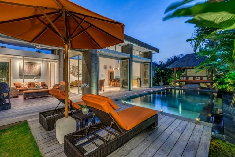 Sewa villa private pool di Bali - 3BR Luxury Villa in Seminyak | Private Pool & Tropical Gardens – BVI6792