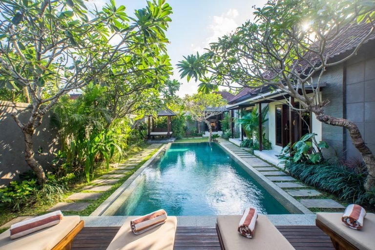 Sewa villa private pool di Bali - Tropical 3BR Villa with Private Pool | Heart of Seminyak – BVI6867