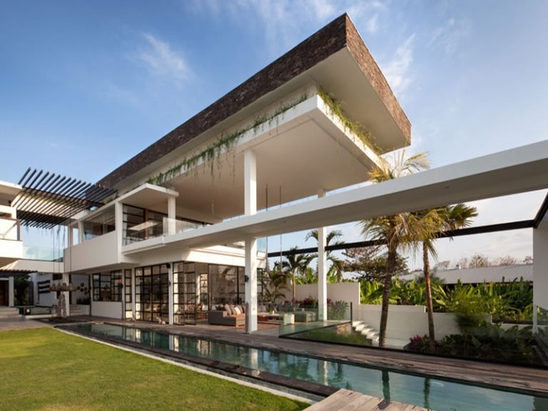 Sewa villa private pool di Bali - Iconic 3–5BR Luxury Villa by World-Renowned Architect – Infinity Pool, Ocean Views & Event-Ready – BVI9258