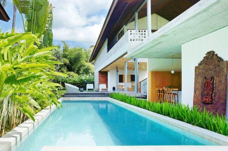 Sewa villa private pool di Bali - Coastal Elegance: 4BR Designer Villa Steps from the Beach – Private Gym & Coconut Grove Views – BVI10997