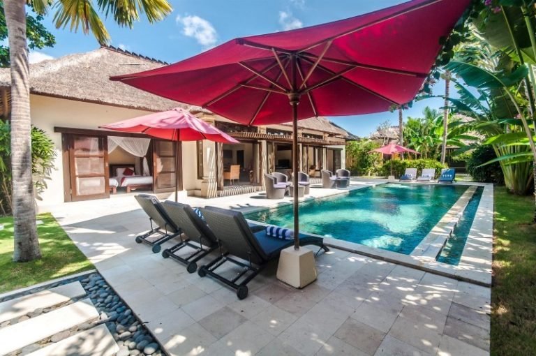 Sewa villa private pool di Bali - Spacious 4BR Private Pool Villa w/ Lush Gardens & BBQ Bar – 10 Mins Walk to Seminyak Beach – BVI9718