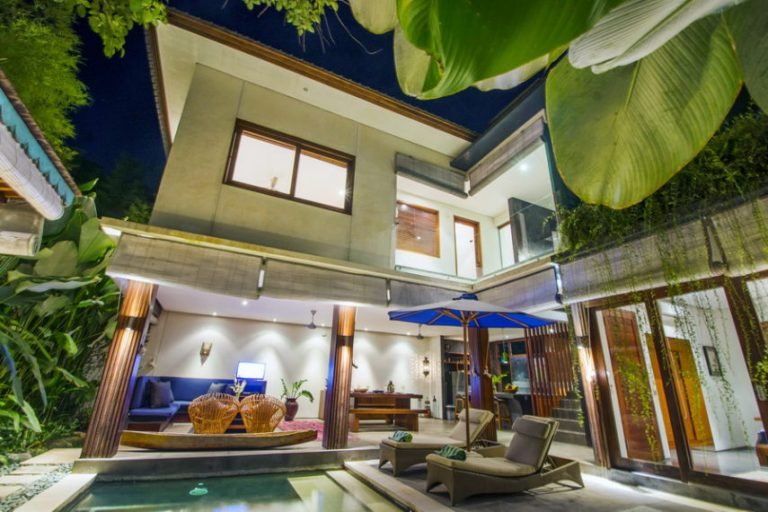 Sewa villa private pool di Bali - 3BR Villa with Garden Gazebo – Between Seminyak & Canggu, Walk to Cafes – BVI11422