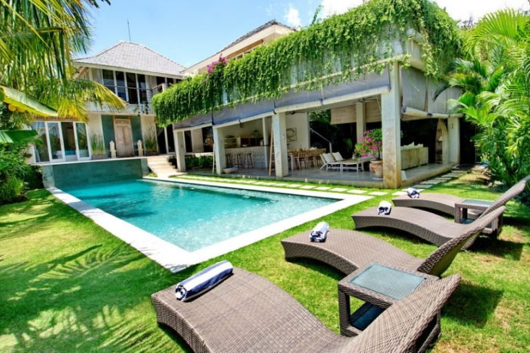 Sewa villa private pool di Bali - 4BR Stylish Villa near Canggu & Seminyak – Ricefield Views, Private Pool, Family-Friendly – BVI12177