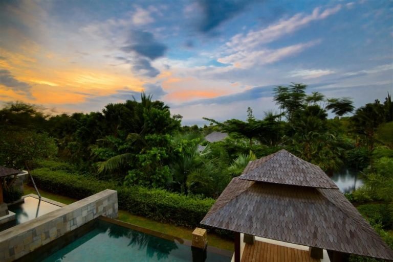 Sewa villa private pool di Bali - Tranquil 3-Bedroom Retreat with Clubhouse & Pool – Jimbaran – BVI13485