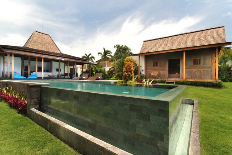 Sewa villa private pool di Bali - 3BR Tropical Villa with Joglo Style & 13m Infinity Pool – 5 Mins to Oberoi, Umalas – BVI13993