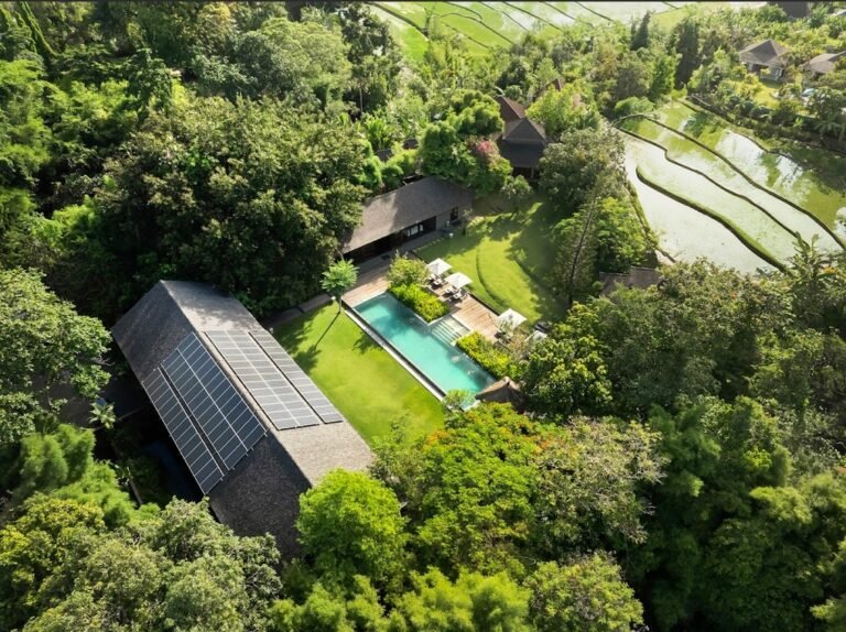 Sewa villa private pool di Bali - Luxury 7-Bedroom Private Villa in the Heart of Kerobokan – BVI14066