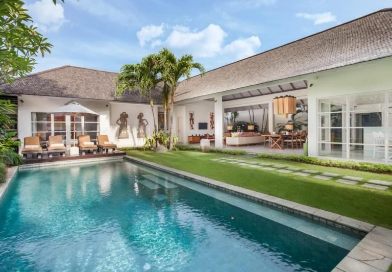 Sewa villa private pool di Bali - Stylish 2BR Villa in the Heart of Seminyak – Walk to Beach, Pool, and Chic Cafés – BVI18100