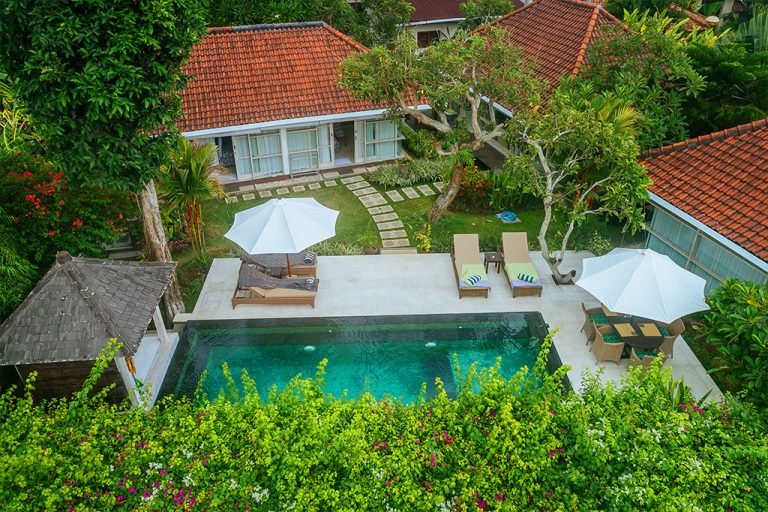 Sewa villa private pool di Bali - Bright & Airy 3BR Villa in Canggu – Private Pool & Garden Vibes – BVI19039