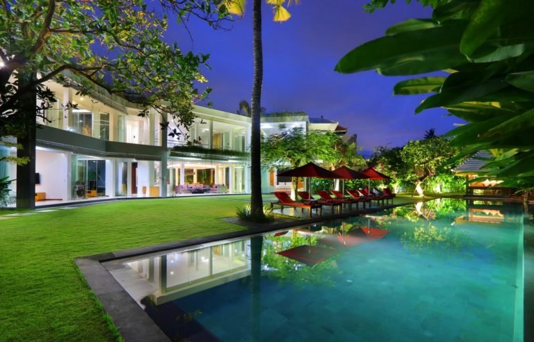 Sewa villa private pool di Bali - Spacious 5BR Villa Near Pererenan Beach – 30m Pool, Sound System & Perfect for Groups – BVI19308