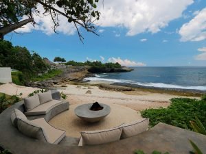 Luxury 5BR Beachfront Villa in Nusa Lembongan – Private Chef & Spectacular Views –  BVI19069