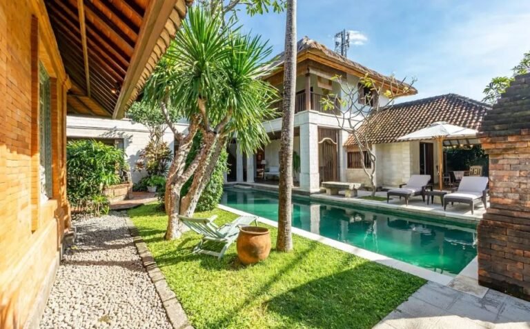 Sewa villa private pool di Bali - Timeless 4BR Villa with Pool & Jacuzzi – Walk to Mertasari Beach, Sanur –  BVI20048