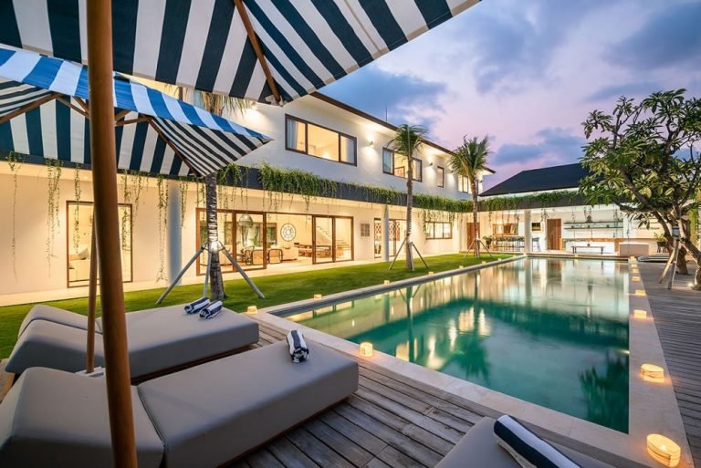 Sewa villa private pool di Bali - 3+1 Bedroom Family Villa in Canggu – Modern Luxury with Rice Field Views & Splash Pool – BVI20367