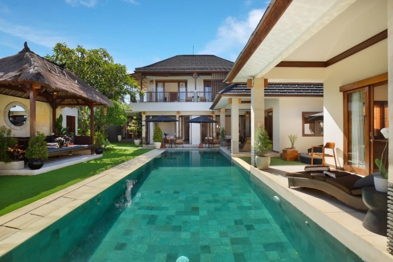 Sewa villa private pool di Bali - 9-Bedroom Private Villa in Berawa/Canggu – Ideal for Large Groups & Celebrations (Sleeps up to 35) – BVI20625