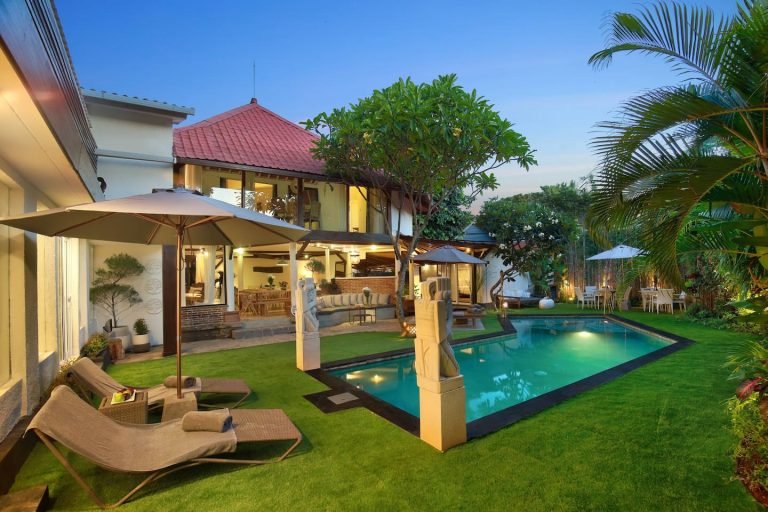 Sewa villa private pool di Bali - Villa Seminyak BVI20739