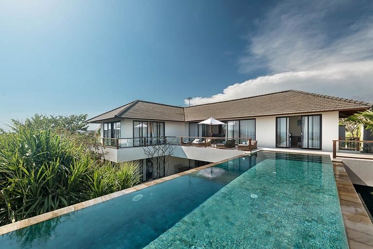 Sewa villa private pool di Bali - Cliffside Luxury 4BR Villa with Panoramic Ocean Views – Uluwatu, Bali – BVI19979