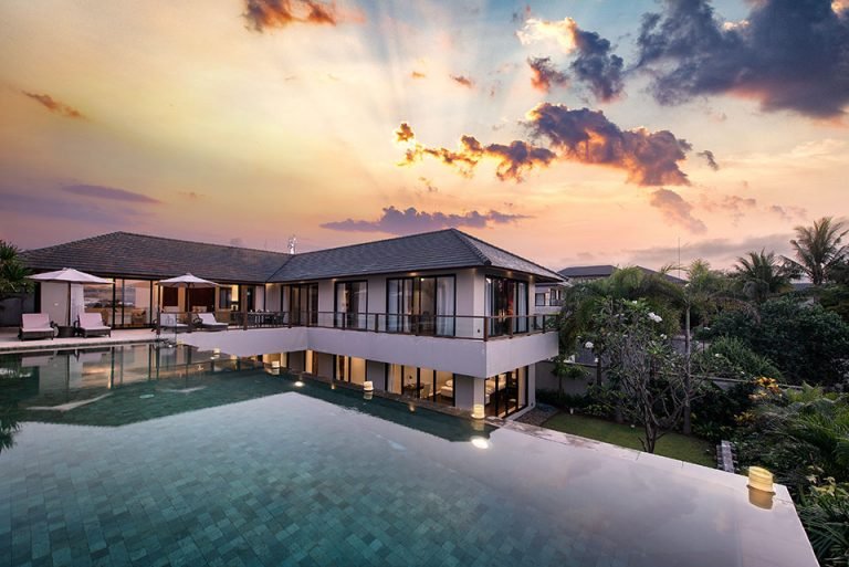 Sewa villa private pool di Bali - 3-Bedroom Luxury Hideaway in Uluwatu – Ocean Views & Infinity Pool – BVI20456