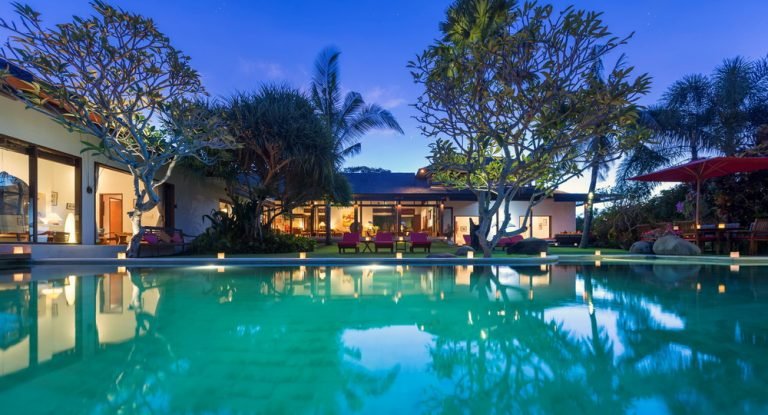 Sewa villa private pool di Bali - 5-Bedroom Riverside Wedding Villa with Expansive Gardens – Canggu, Bali – BVI21921