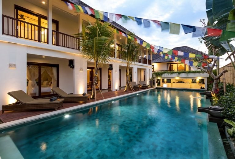 Sewa villa private pool di Bali - 7-Bedroom Paradise Villa in Berawa, Canggu – Where Groups Connect in Style – BVI22191