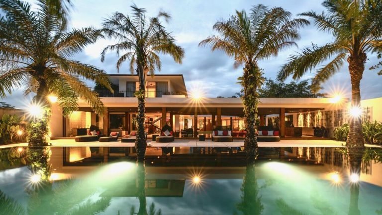 Sewa villa private pool di Bali - Iconic 8-Bedroom Villa Estate in Canggu – Ideal for Weddings, Retreats & Family Gatherings – BVI22960