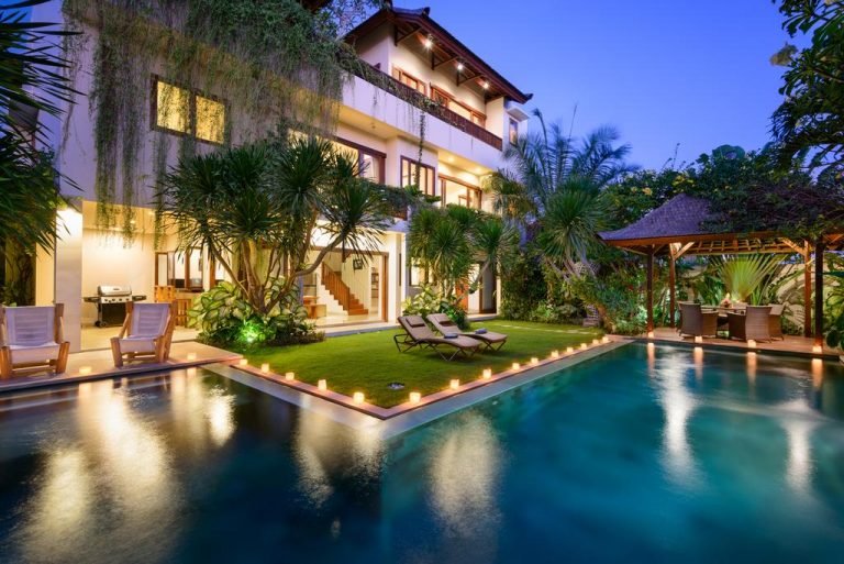 Sewa villa private pool di Bali - 3-Bedroom Villa – Walk to Echo Beach, Heart of Canggu Living – BVI23056