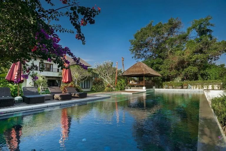 Sewa villa private pool di Bali - Spectacular 7-Bedroom Beachfront Villa in Berawa, Canggu – BVI23575