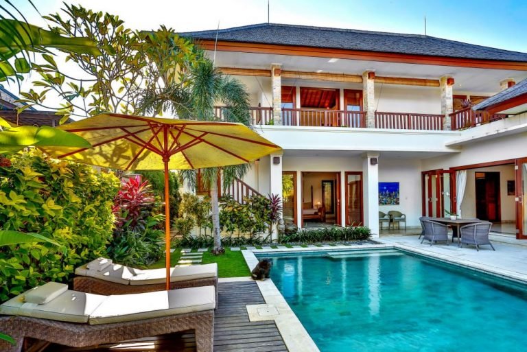 Sewa villa private pool di Bali - Elegant 4-Bedroom Villa with Private Pool in the Heart of Seminyak – BVI22929