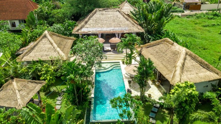 Sewa villa private pool di Bali - 3-Bedroom Traditional Balinese Villa in Canggu – Rice Field Serenity & Rustic Charm – BVI24716