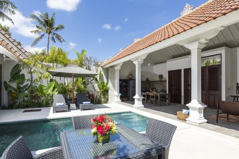 Sewa villa private pool di Bali - Rustic-Chic 2BR Villa Just Minutes from Double Six Beach –  BVI27403