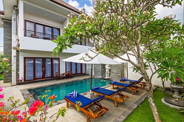 Sewa villa private pool di Bali - 3-Bedroom Private Pool Villa in Nusa Dua – Walk to the Beach – BVI25584
