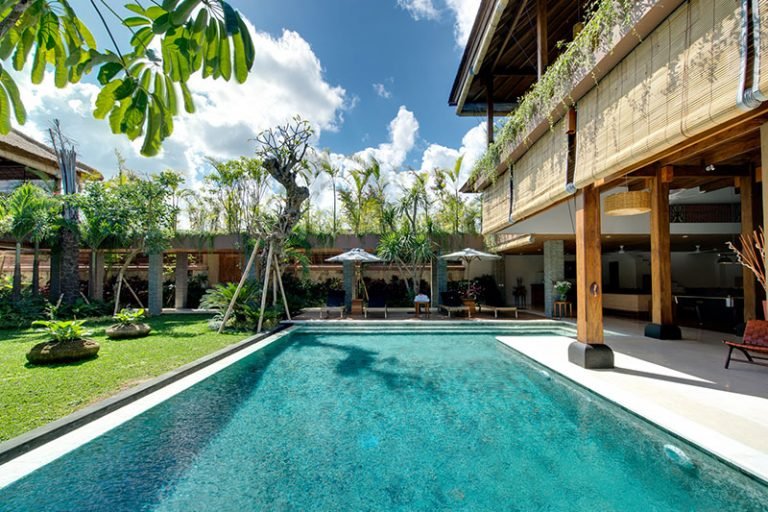 Sewa villa private pool di Bali - Lavish 4–6BR Designer Villa in Central Seminyak – Walk to Ku De Ta & Beach – BVI25392