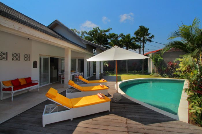 Sewa villa private pool di Bali - Elegant 3-Bedroom Villa in the Heart of Seminyak – Walk to Oberoi Street – BVI26294