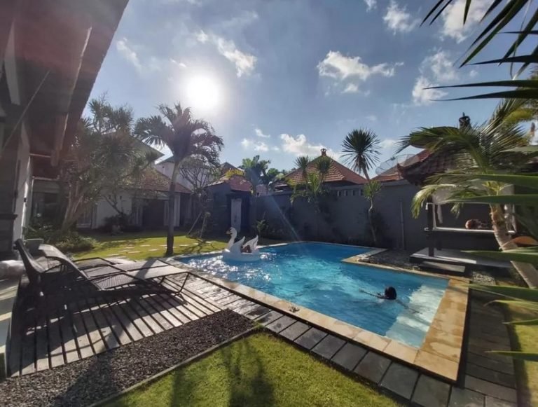 Sewa villa private pool di Bali - Relax in Style: 3-Bedroom Private Villa with Pool, Garden & BBQ in Kerobokan – BVI29010