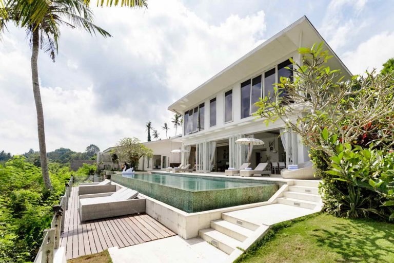 Sewa villa private pool di Bali - Luxurious 5-Bedroom Private Villa with Jungle Views near Ubud – BVI28352