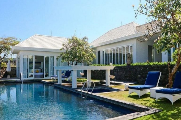 Sewa villa private pool di Bali - 4-Bedroom Cliffside Villa Overlooking Pandawa Beach – BVI28814