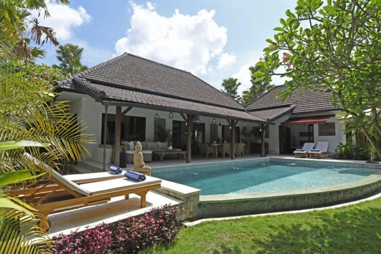 Sewa villa private pool di Bali - Stylish 3-Bedroom Private Villa in the Heart of Canggu – BVI29428